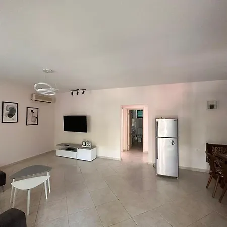 Relax Pine Villa Golem (Tirana)